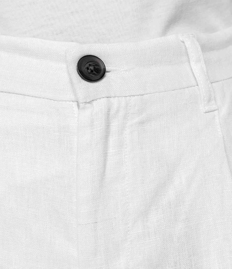 SP713 White Detail