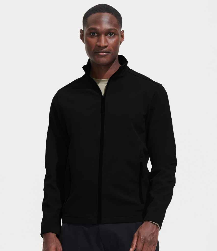 SOL'S Race Soft Shell Jacket 01195 in Black – model