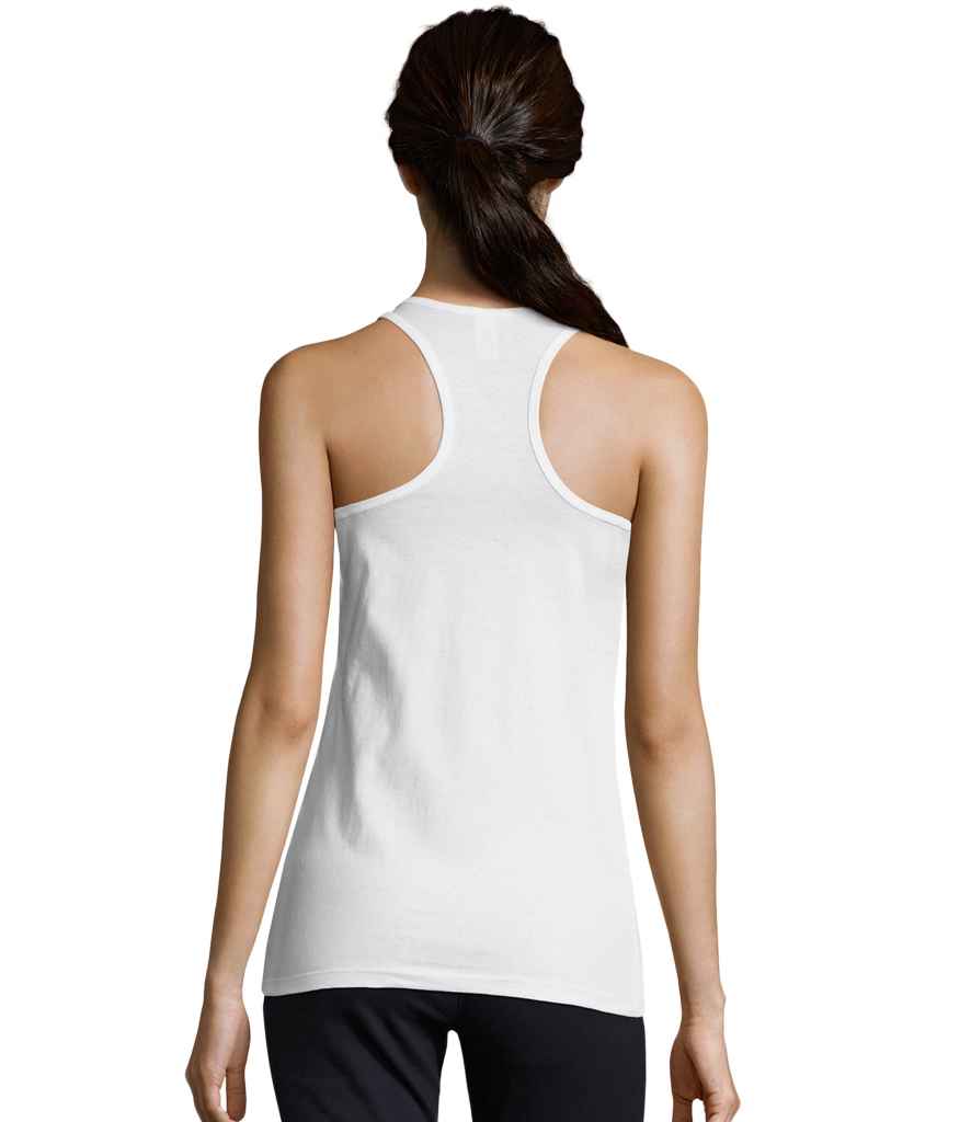 SOL'S Ladies Justin Vest 01826 in White – model (2)