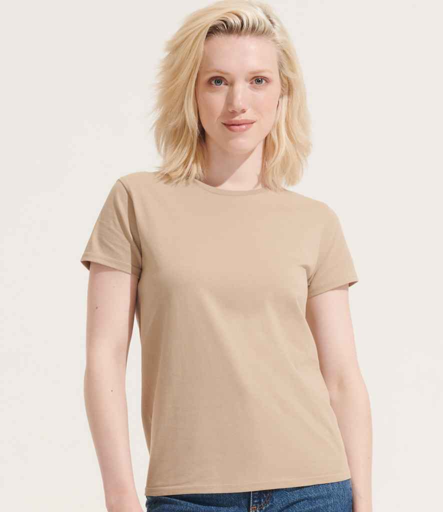 SOL'S Ladies Pioneer Organic T-Shirt 03579 in Rope – model