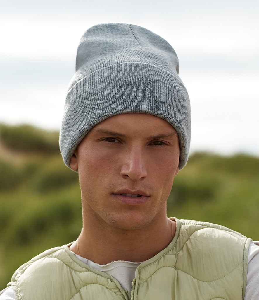 Beechfield Original Recycled Deep Cuffed Beanie BB40R in Ash – model