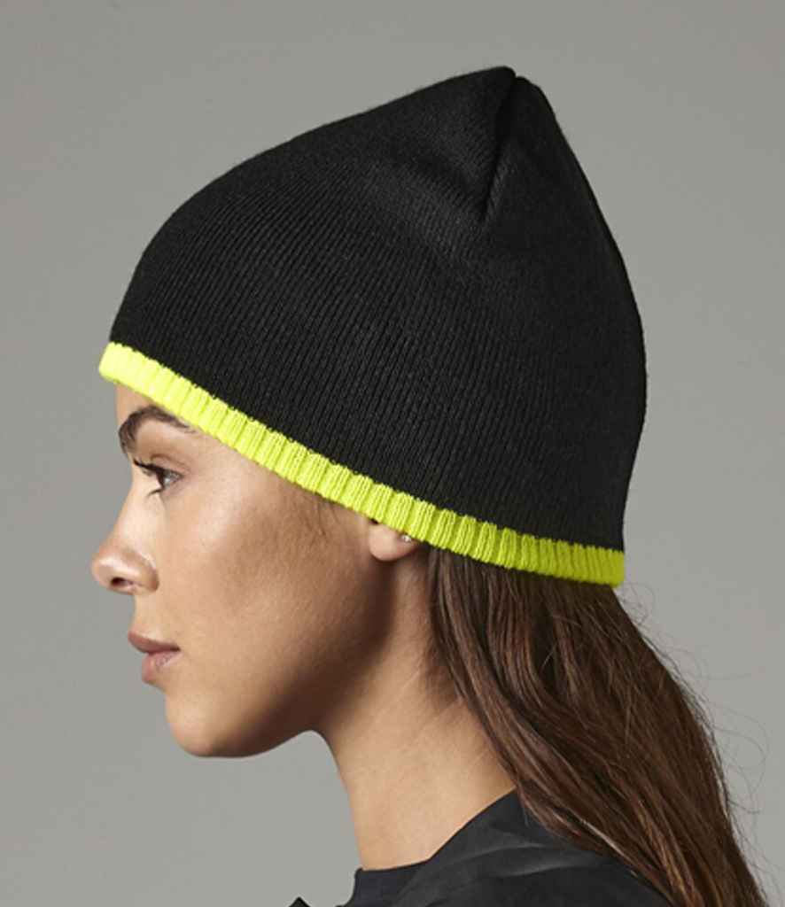 Beechfield Two Tone Pull-On Beanie BB44C in Black/Fluorescent Yellow – model