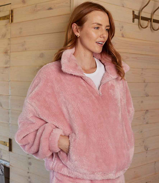 BH202 Blush pink Model