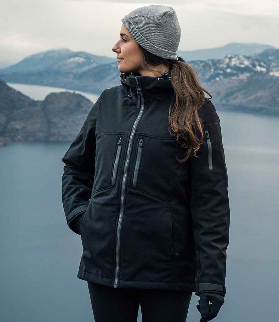 HR2W Black Model