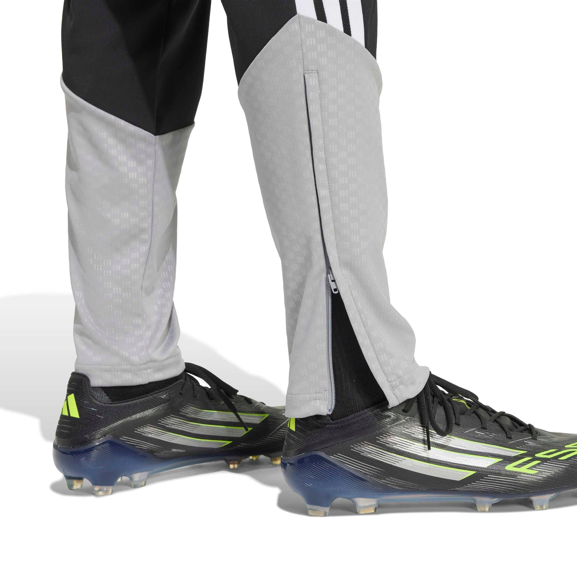 Black/Light Onix/White
