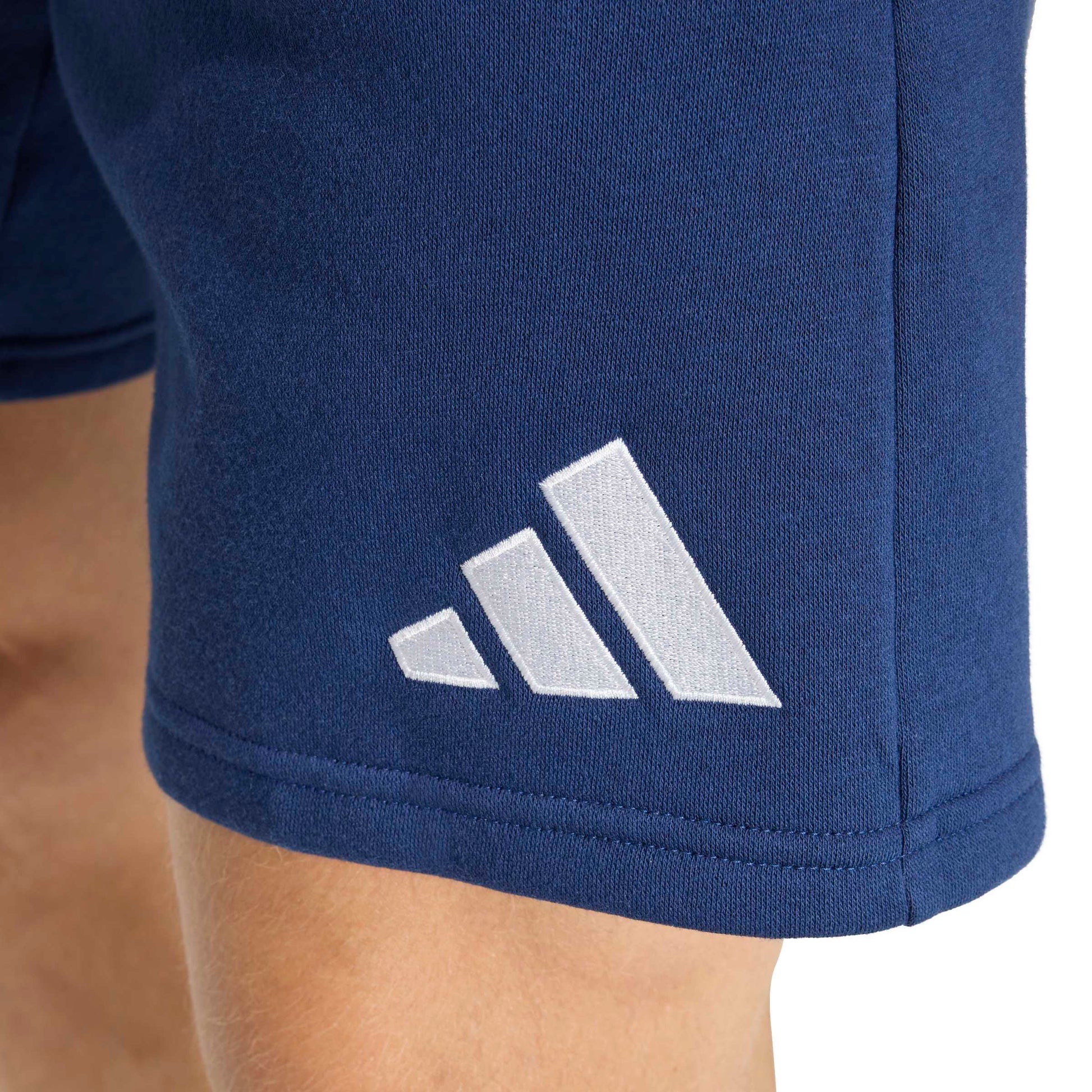 Team Navy Blue 2/White
