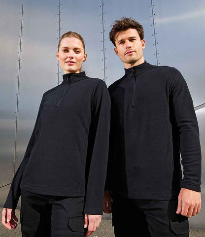 Premier Unisex Recyclight 1/4 Zip Fleece PR831 in Black – model (2)