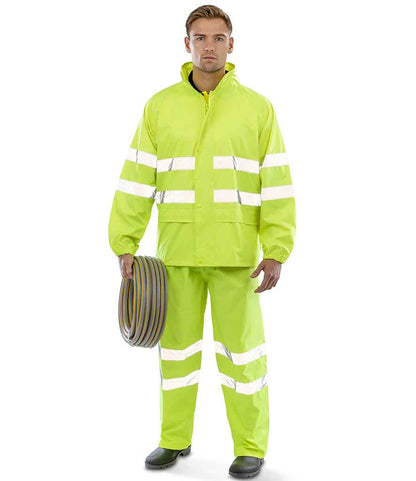 Result Safe-Guard Hi-Vis Waterproof Suit RS216 in Yellow – model (2)