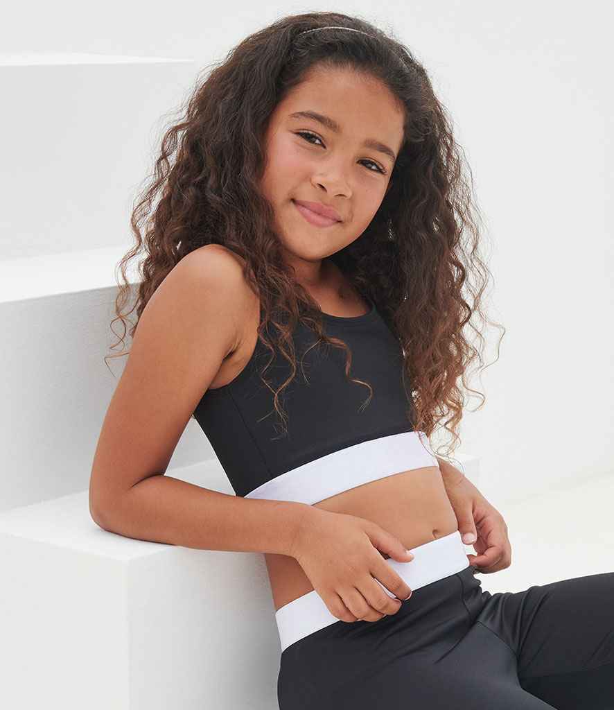 SM236 Black/white Model