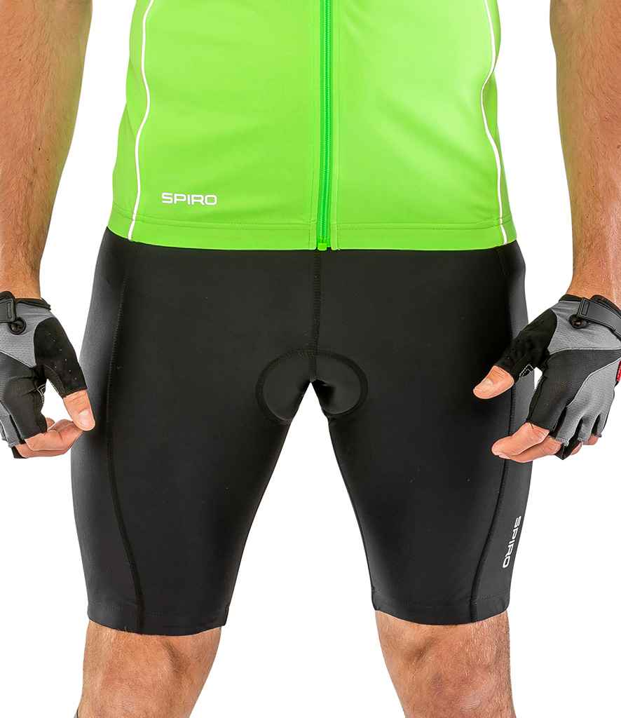 Spiro Bikewear Padded Shorts SR187M in Black – model
